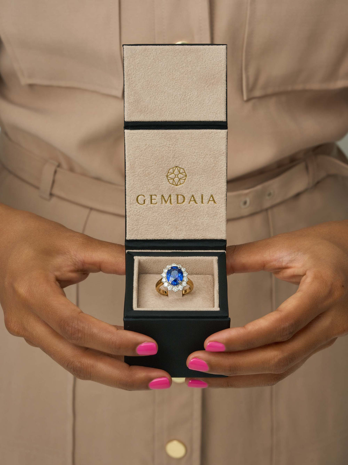 5 Carat Natural Blue Sapphire & Diamond Cluster Ring