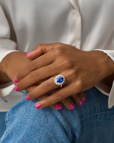 5 Carat Natural Blue Sapphire & Diamond Cluster Ring